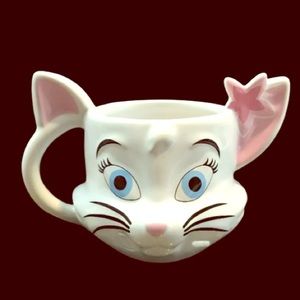 Kitty Cat MARIE Aristocats 3D Mug
Disney Exclusive